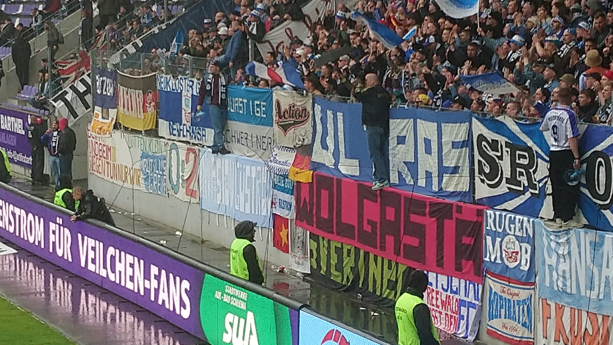 e0f65ad1-a729-45b8-a3fe-239223a0eb85